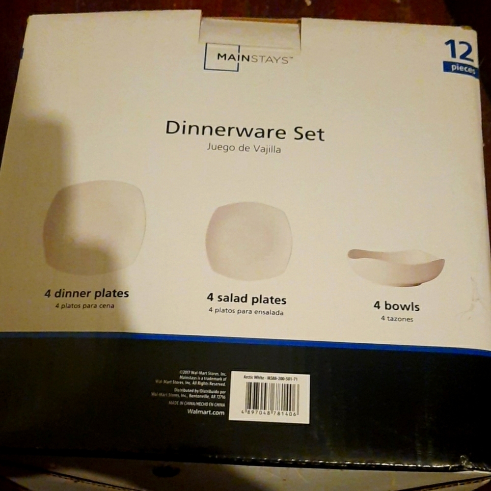 Dishware Set